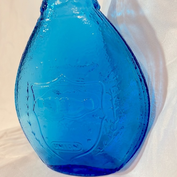 Blue Glass Bottle Vase Union Made Intertwining Hands and Peace Dove 9 inches - Picture 3 of 13